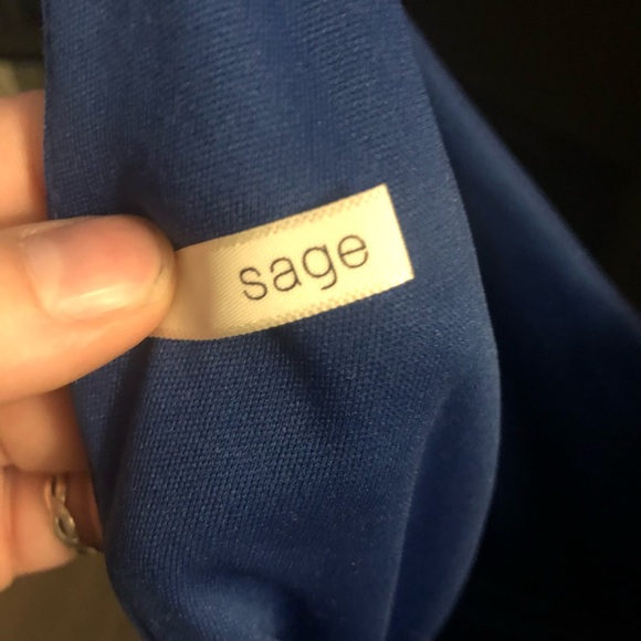 Backless Skater Dress - Picture 3 of 3